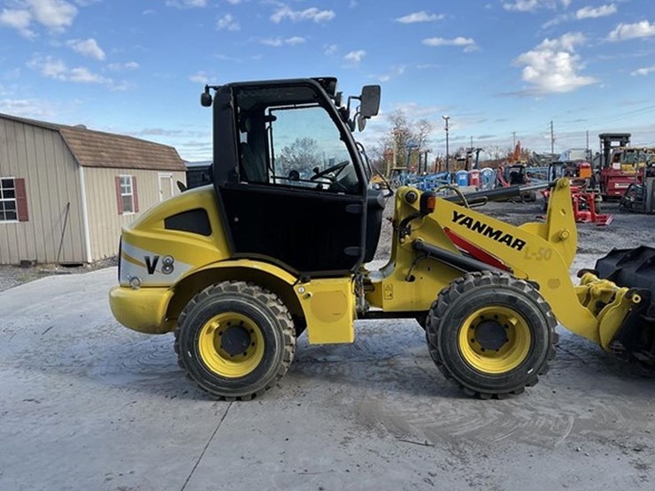 2016-yanmar-v8-image-5