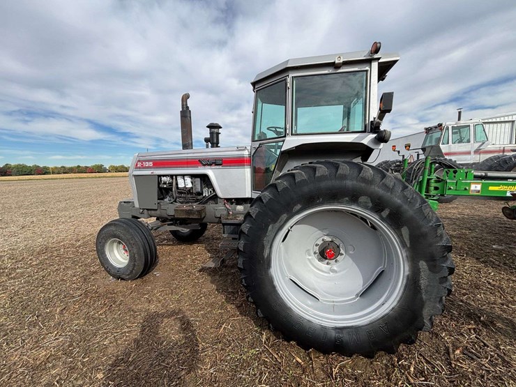 1981-white-2-135-image-7