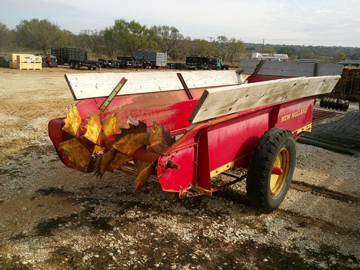 new-holland-325-image-2