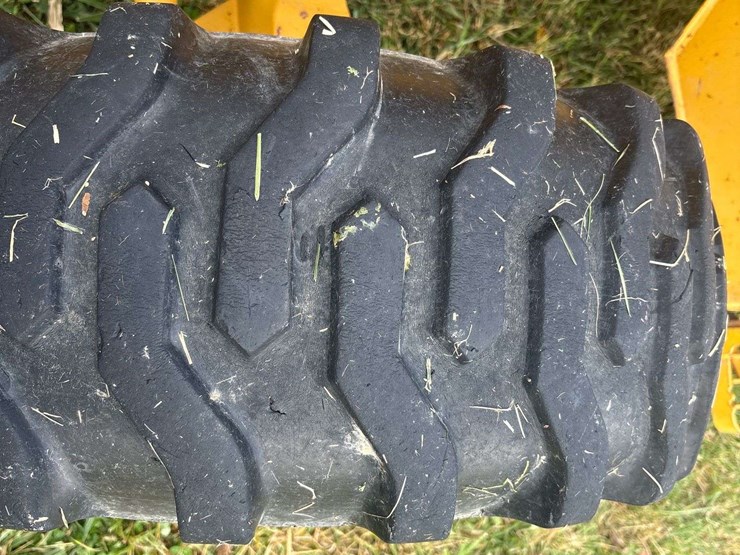 john-deere-310d-image-6