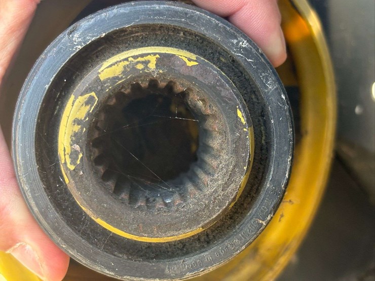 2013-8-row-drago-corn-head-image-11