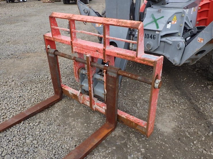 skyjack-sj1056th-image-13