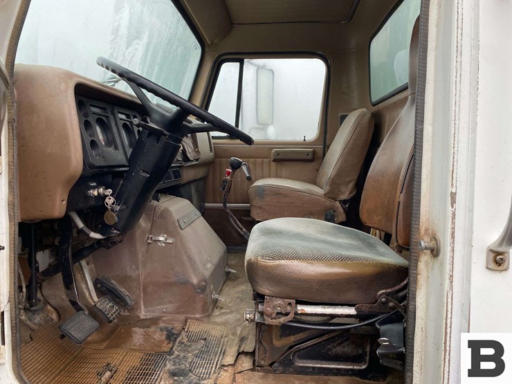 1984-international-s1954-image-56