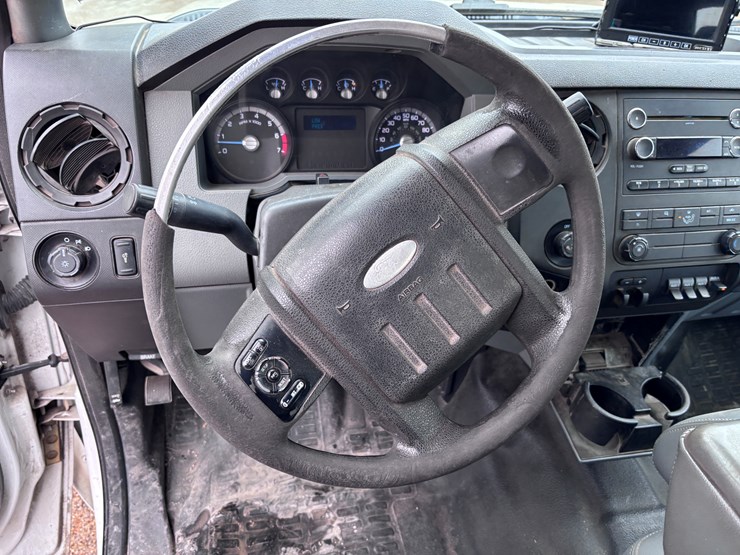 2010-ford-f250-image-9