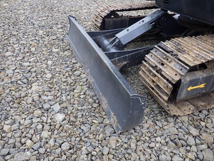 hitachi-zx75ur-image-8