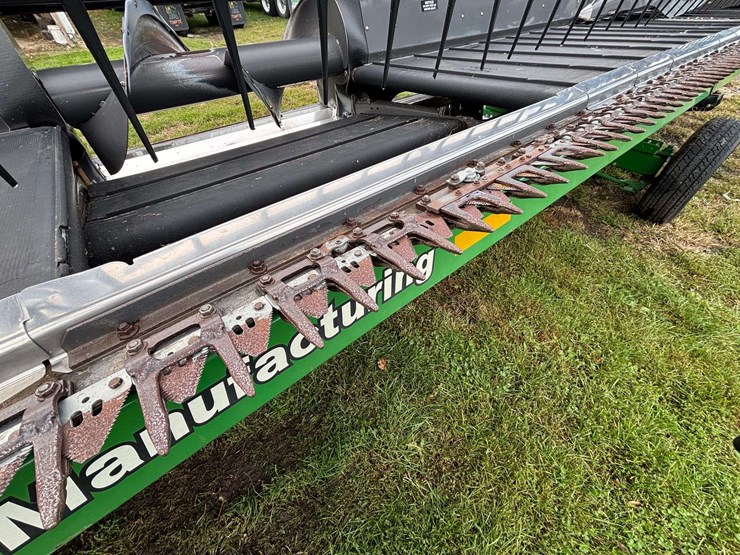 2012-massey-ferguson-35ft-grain-platform-w/-header-cart-image-15