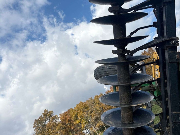 john-deere-630-image-8