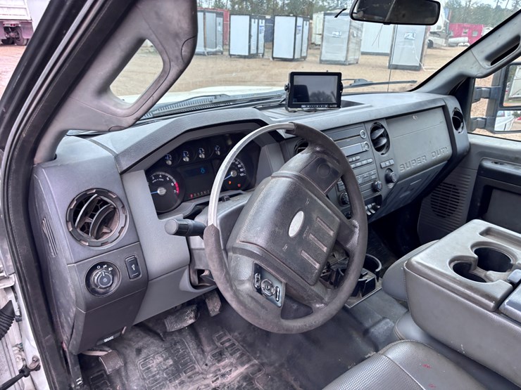 2010-ford-f250-image-8