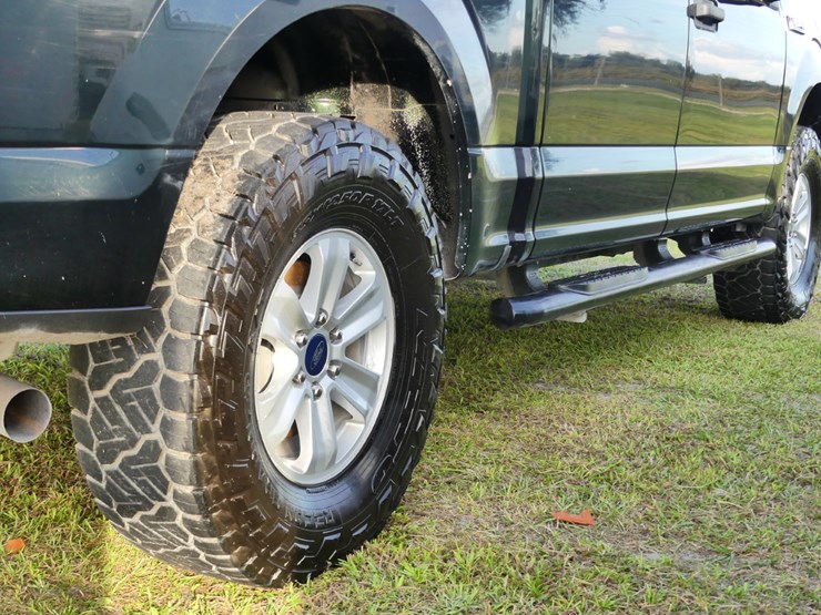 2020-ford-f150-xlt-image-5