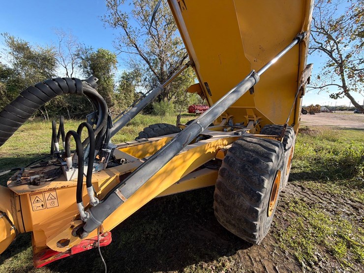 2015-volvo-a40g-image-21