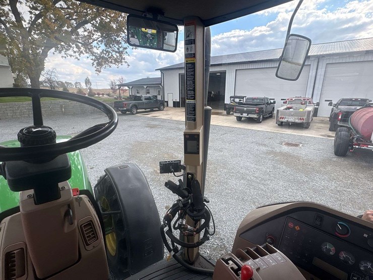 john-deere-8200-image-16