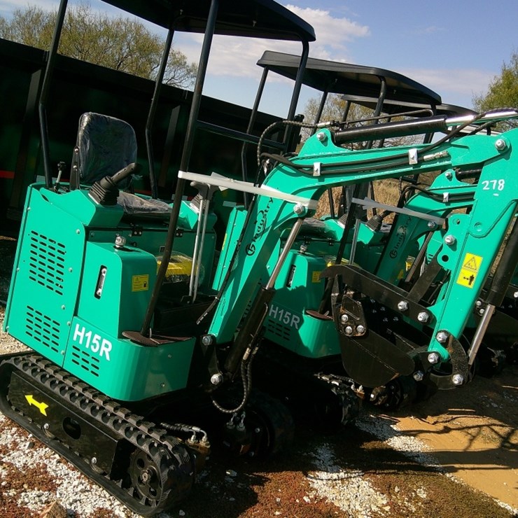 CFG INDUSTRIAL H15R MINI EXCAVATOR
