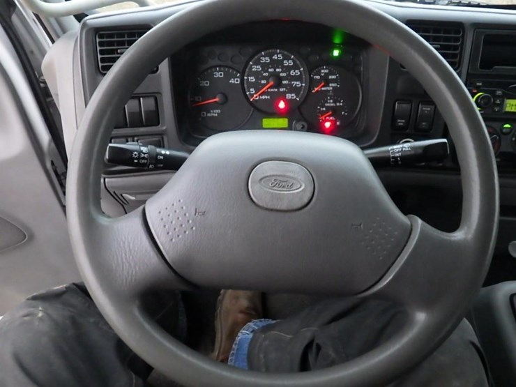 2007-ford-lcf-image-21