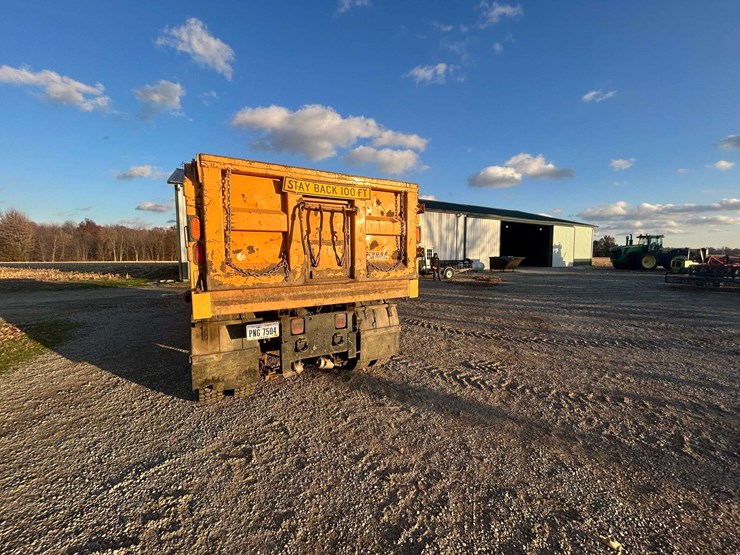 ford-f-series-dump-truck-image-2