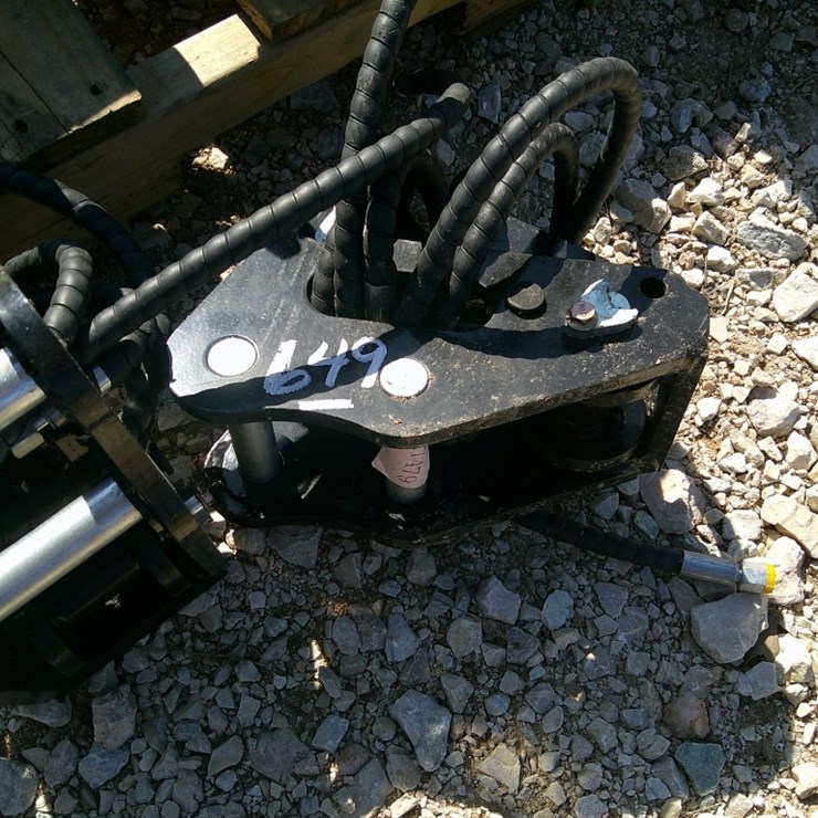 FUTURE QUICK COUPLER F/ MINI EXCAVATOR