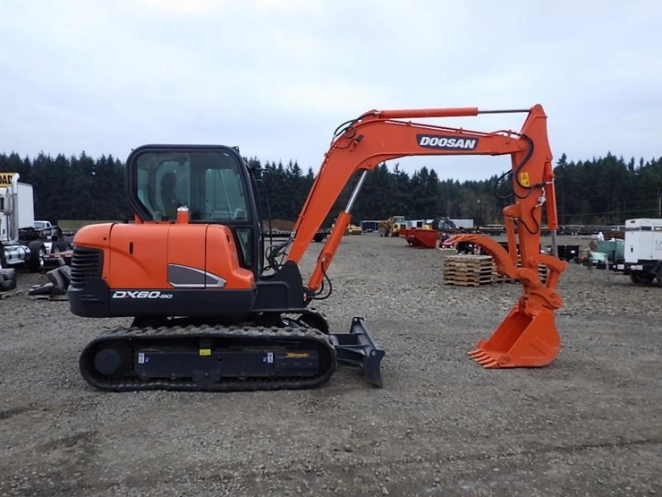 2022-doosan-sx60-9c-hydraulic-excavator-image-3