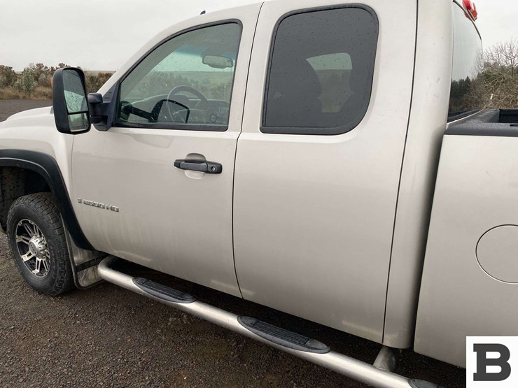 2008-chevrolet-2500-image-14