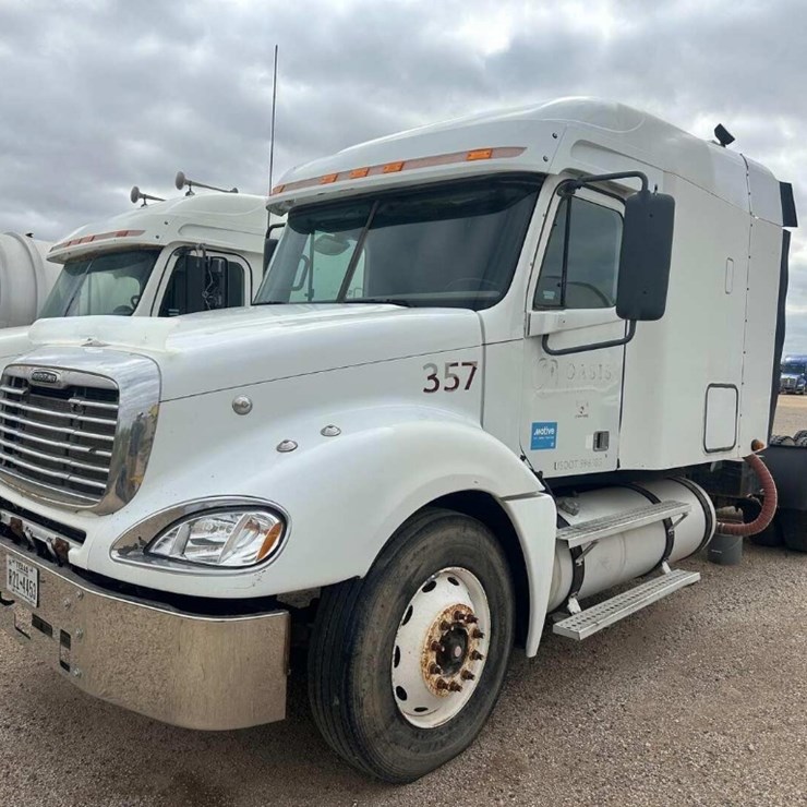 2007 FREIGHTLINER COLUMBIA 120
