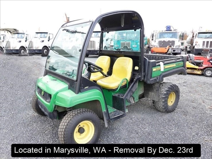 2010-john-deere-gator-image-1