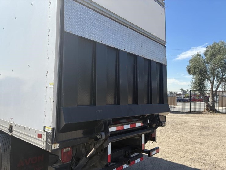 2015-ford-f550-xlt-image-5