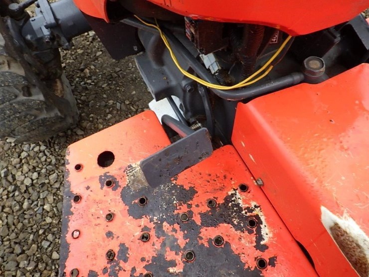 kubota-l2501-image-24