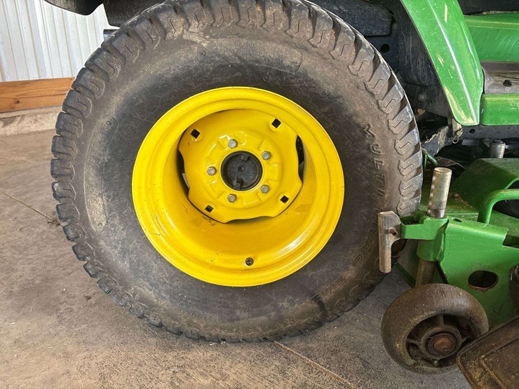 john-deere-x740-image-11