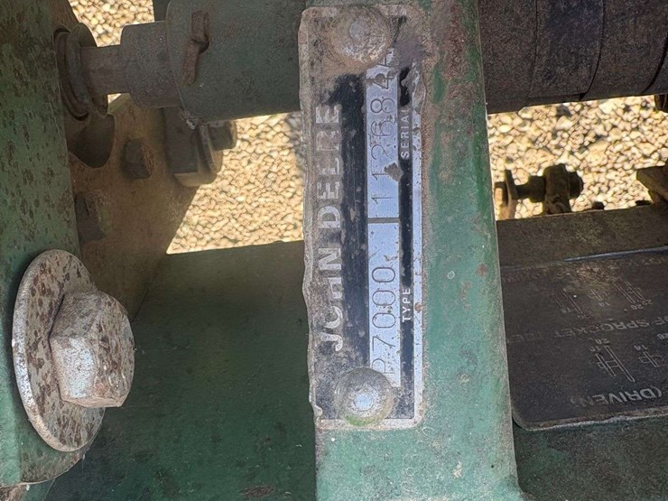 john-deere-7000-image-15