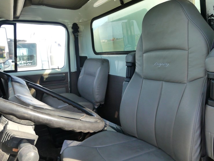 international-4800-image-12