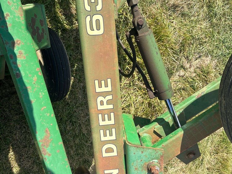 john-deere-630-image-10