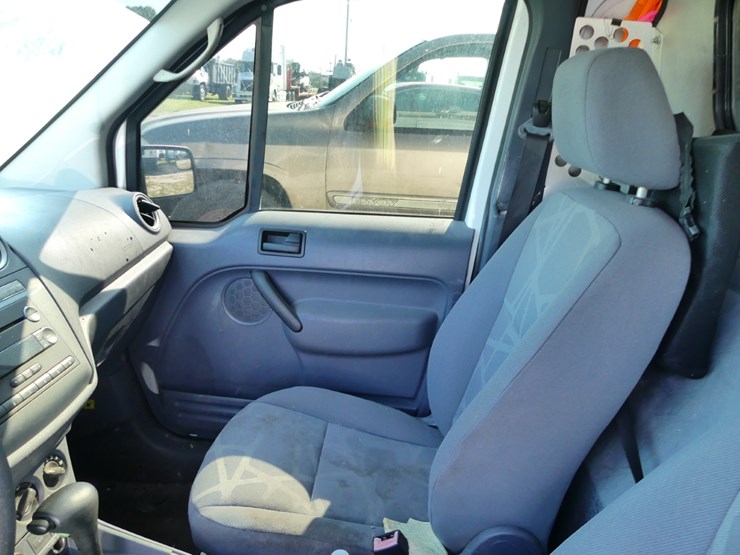 2013-ford-transit-connect-image-12