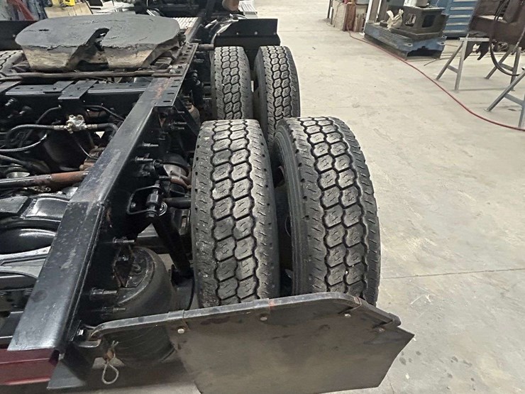 2016-international-prostar-image-4