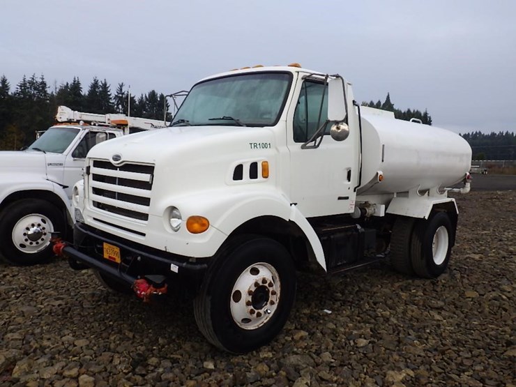 1999-ford-sterling-s/a-water-truck-image-1