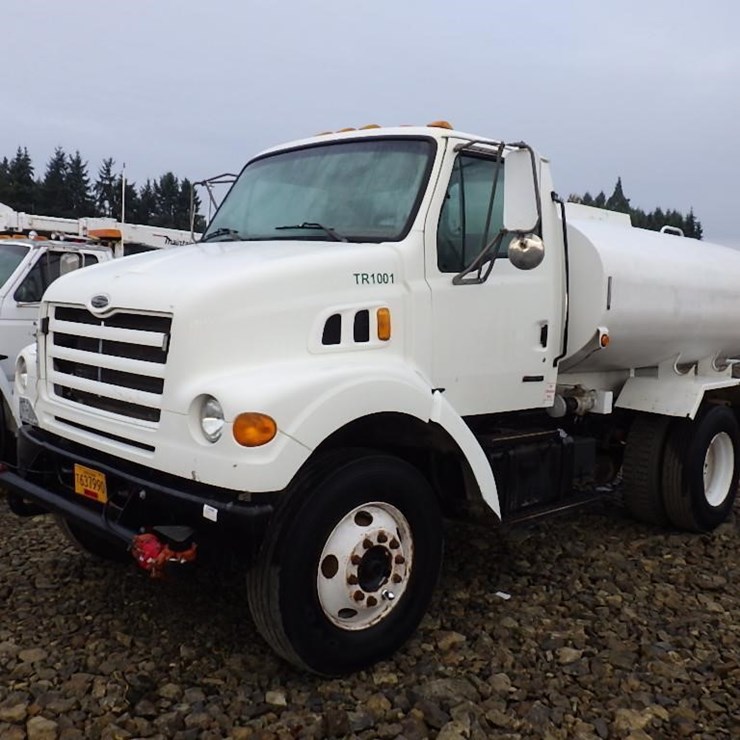 1999 Ford Sterling S/A Water Truck