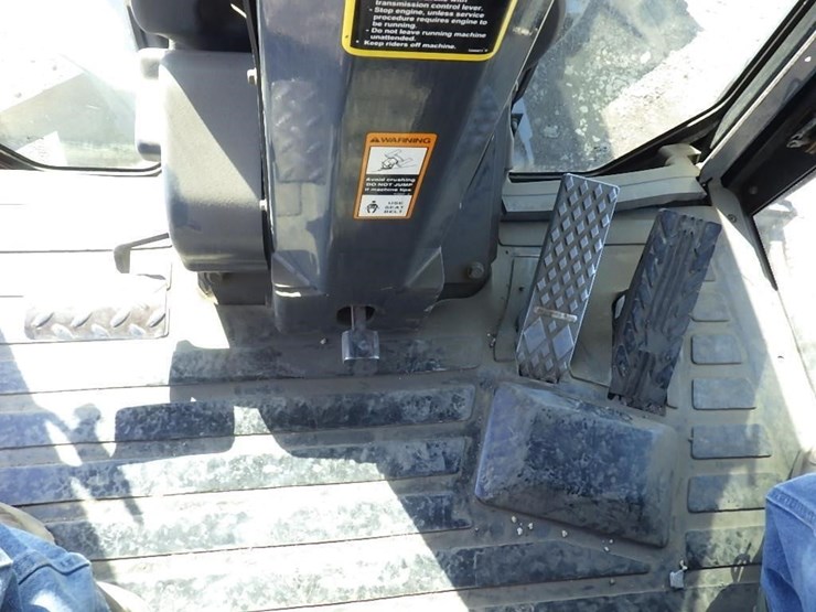 2012-deere-672gp-image-43