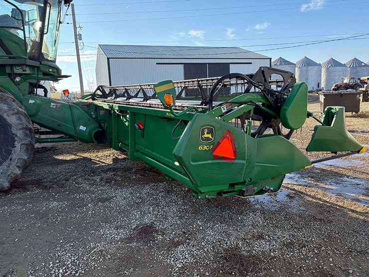 john-deere-630f-image-9