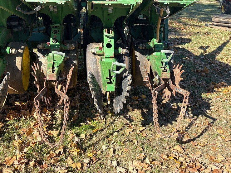 john-deere-7240-image-15