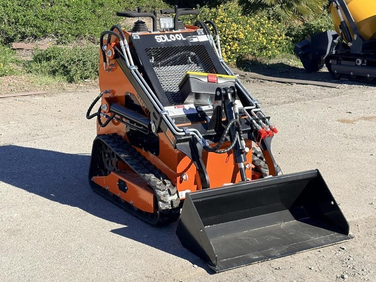 2025-sdlool-sl36-skid-steer-image-2