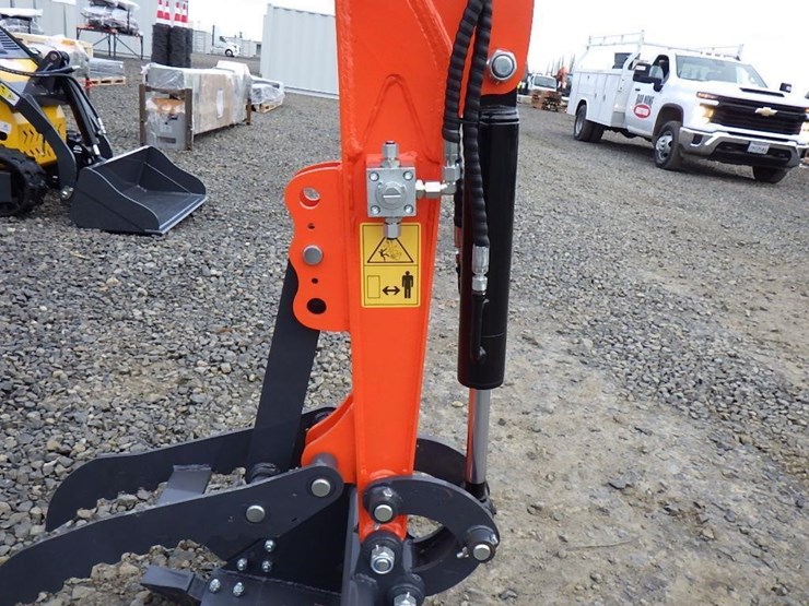 2025-sdlanch-sdle18p-hydraulic-excavator-image-13