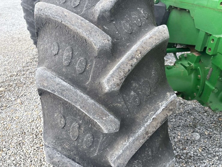 john-deere-8200-image-3