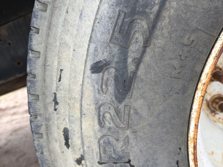 1997-ford-f800-image-14