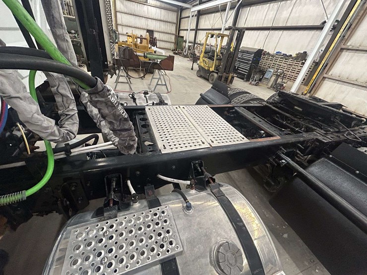 2016-international-prostar-image-22