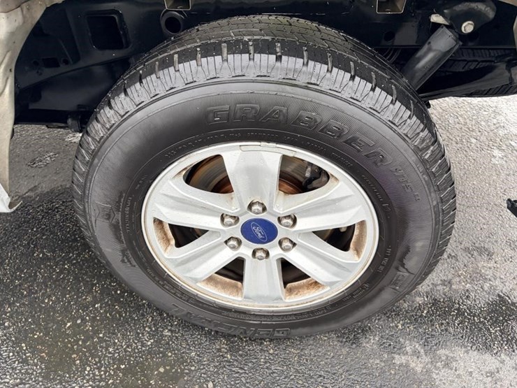 2016-ford-f150-image-5