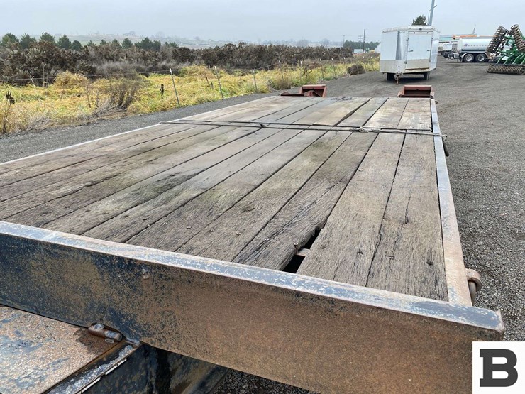 2002-towmaster-t-20-image-11