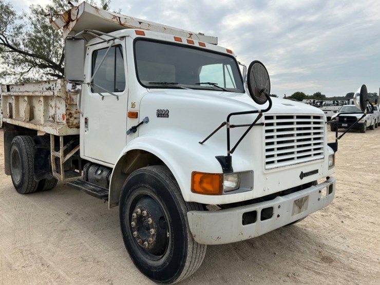 international-4700-image-4