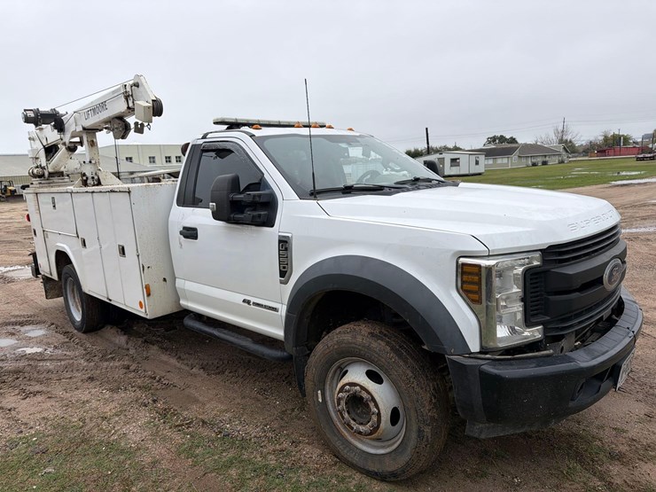 2019-ford-f550-image-3