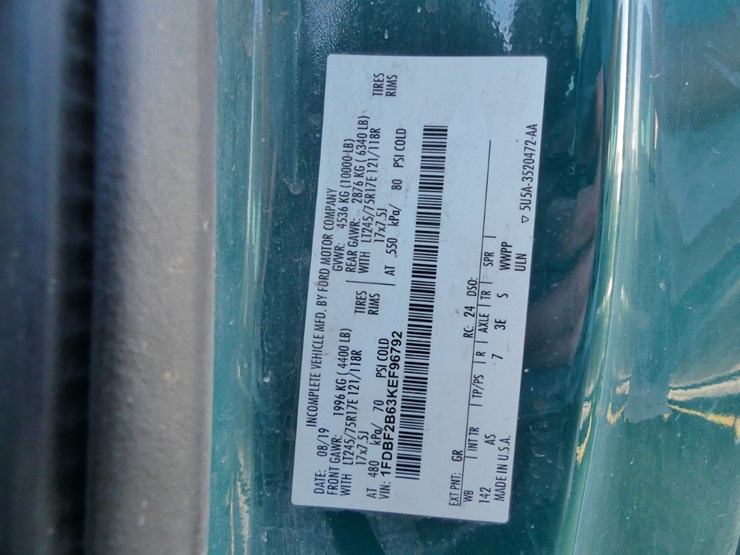 2019-ford-f250-xl-image-13