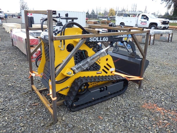 2025-sdlanch-sdll60-skid-steer-tracked-loader-image-3