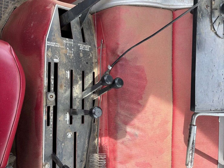 1981-white-2-135-image-16