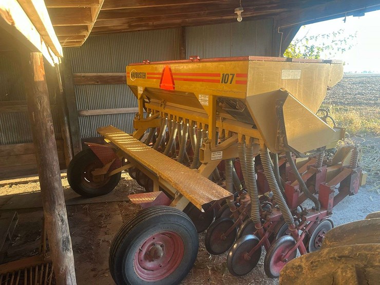 haybuster-107-image-2