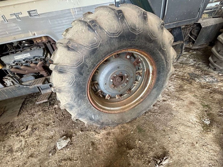 white-4-150-image-11